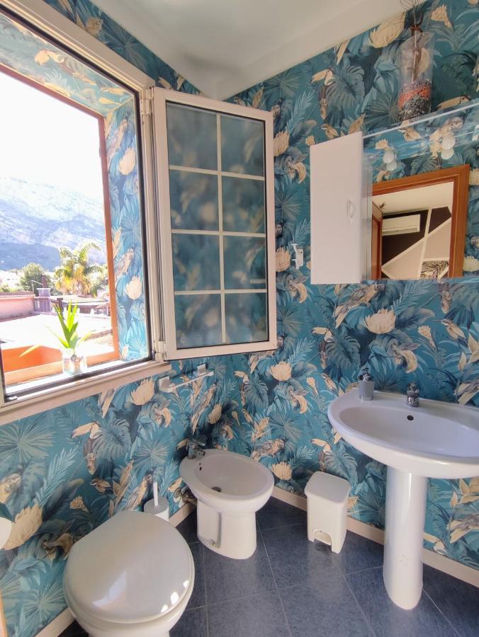 Casa Vacanze Isolotto Изола деле Фемине Екстериор снимка