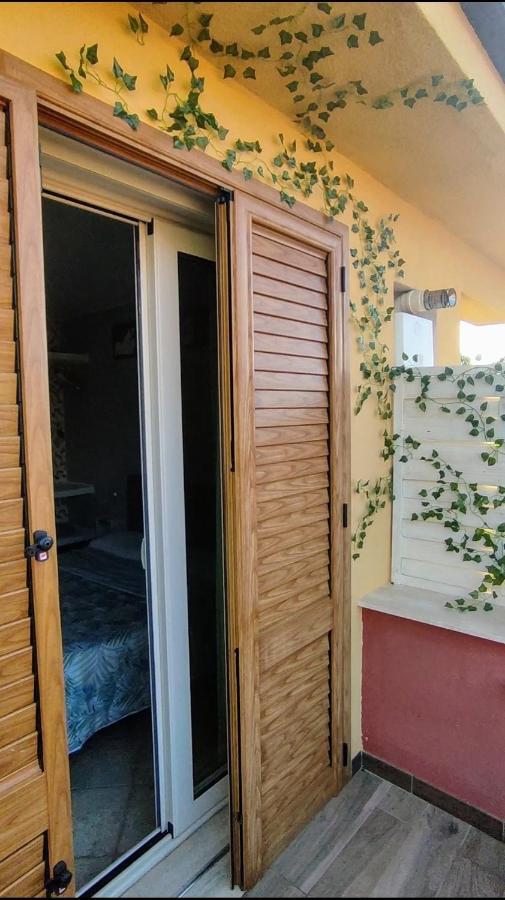 Casa Vacanze Isolotto Изола деле Фемине Екстериор снимка